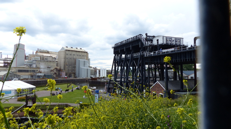 boatlift photo